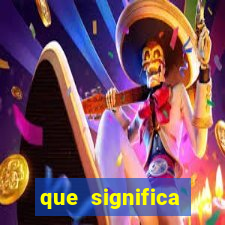 que significa sonhar tomando cerveja