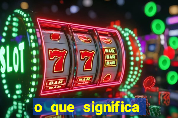 o que significa quando a luz acende sozinha