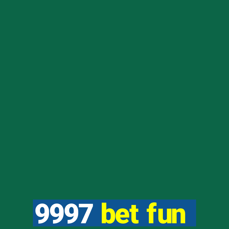 775