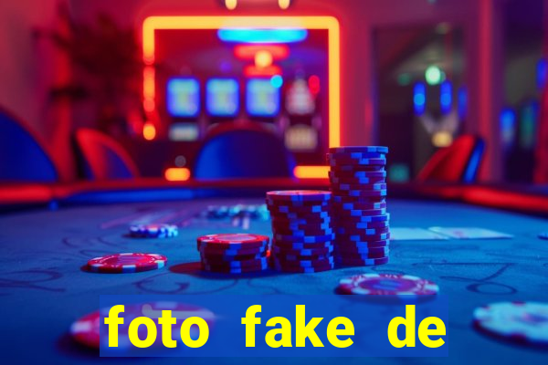 foto fake de menina cacheada