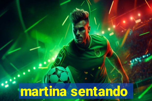 martina sentando