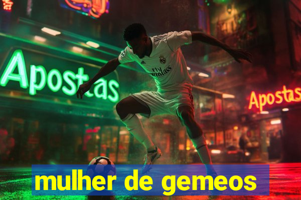 mulher de gemeos